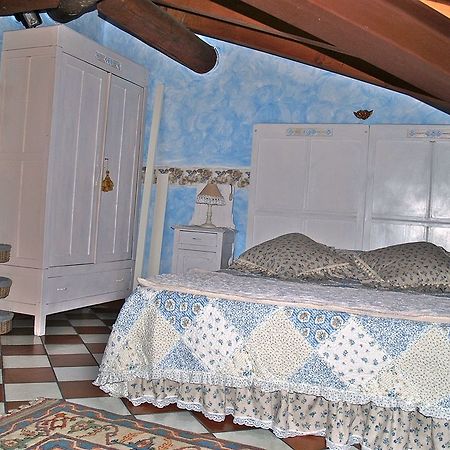 B And B Della Mimosa Дезенцано-дель-Гарда Екстер'єр фото