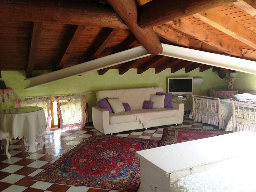 B And B Della Mimosa Дезенцано-дель-Гарда Екстер'єр фото